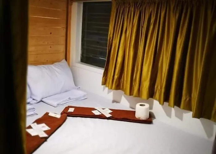 8Th Street Hostel Cebu Stadt